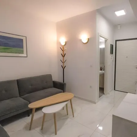 Homie Centrie 6 公寓 *